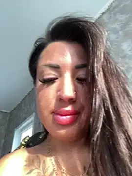 Stripchat Watch Live Sex Cams of RuslanaXX