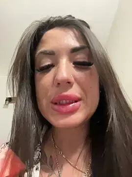 Stripchat Sex Cam of RuslanaXX