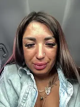 Stripchat Live Porn of RuslanaXX