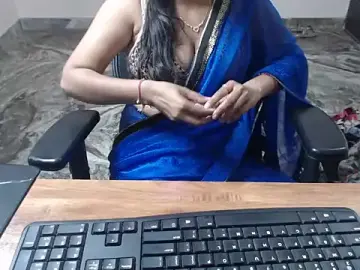 Stripchat Live Sex Cam of _LoveBirds