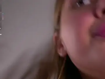 Stripchat Free Porn Cam of vivid_girls_vg