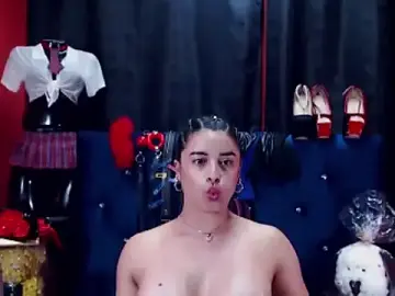 Stripchat Adult Webcam of Hannamariana