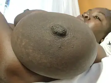 Stripchat Live Sex of titi_fiesta