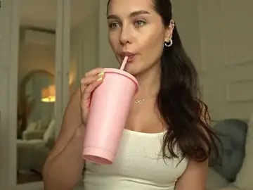 Stripchat Sex Cam of Ashley-Evans