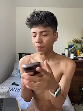 Stripchat Nude Webcam of MaxiWildd