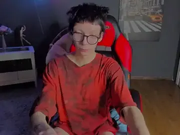 Stripchat Free Live Porn of Tommy_Stars