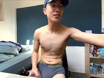 Stripchat Adult Webcam of hoppyhops