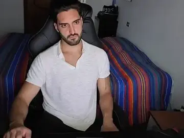 Stripchat Watch Live Sex Cams of Al3xox02