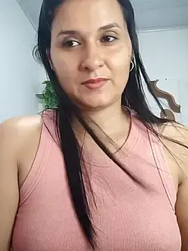 Stripchat Nude Webcam of elena_jonees