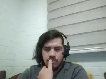 Stripchat Live Sex of hung_weeb