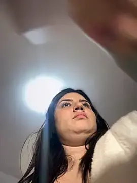 Stripchat Sex Cam of horny_roomiess