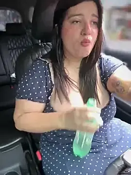 Stripchat Live Sex Cam of horny_roomiess