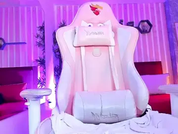 Stripchat Live Sex Cam of miah_connor