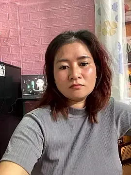 Stripchat Sex Cam of Bollozzy_89