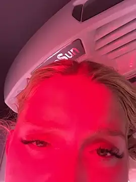 Stripchat Live Sex Cam of EmmiPemmi