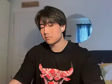 Stripchat Free Live Porn of jungcock3210