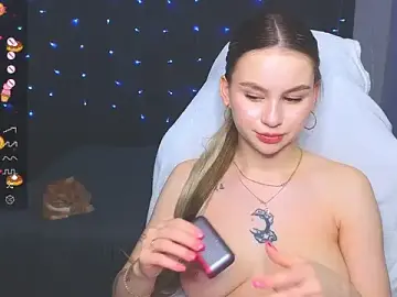 Stripchat Sex Cam of doll_barbieee