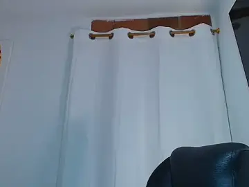 Stripchat Live Porn of valeria_gonzales_