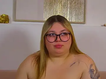 Stripchat Free Live Porn of LillianKim