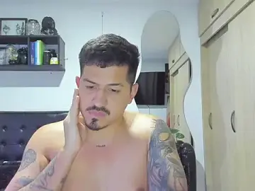 Stripchat Best live sex cam show of Aaaronwill1568