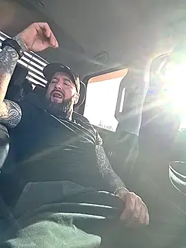 Stripchat Adult Webcam of Beardedtattood