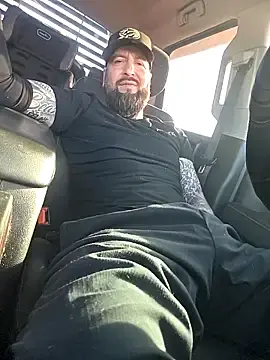 Stripchat Adult Video Chat of Beardedtattood