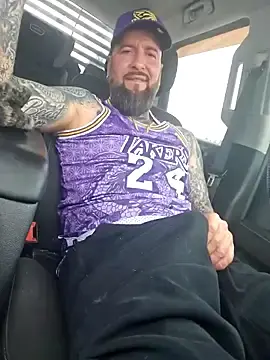 Stripchat Watch Live Sex Cams of Beardedtattood