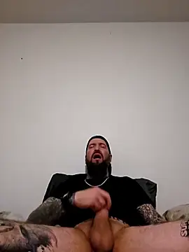 Stripchat Free Live Porn of Beardedtattood