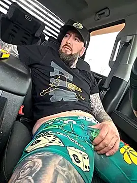 Stripchat Adult Webcam of Beardedtattood