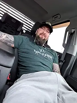 Stripchat Nude Webcam of Beardedtattood