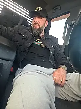 Stripchat Adult Webcams of Beardedtattood