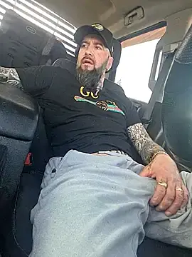 Stripchat Nude Webcam of Beardedtattood