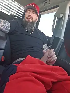 Stripchat Watch Live Sex Cams of Beardedtattood