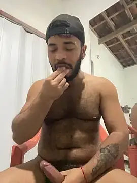 Stripchat Live Sex Cam of VitorFindomDOT
