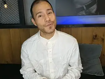 Stripchat Free Porn Cam of Angelo_Jag