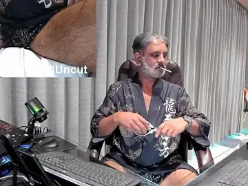 Stripchat Adult Webcam of OnlineBossUK