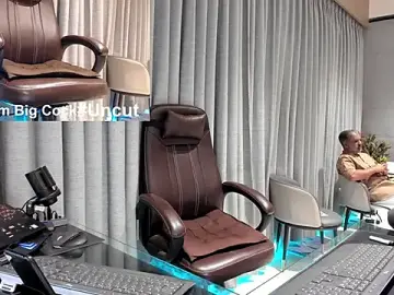 Stripchat Watch Live Sex Cams of OnlineBossUK