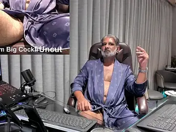 Stripchat Sex Cam of OnlineBossUK