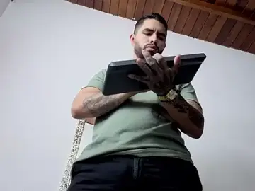 Stripchat Live Porn of matteosantos