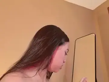 Stripchat Live Sex Cam of miaa_lux