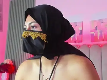 Stripchat Live Sex Cam of Layla_amirah