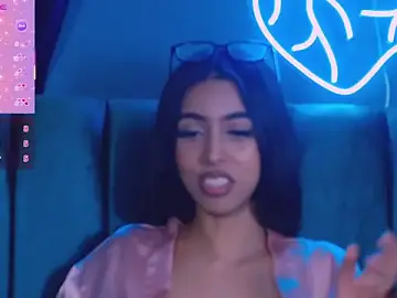 Stripchat Adult Video Chat of Mia_Gloww_