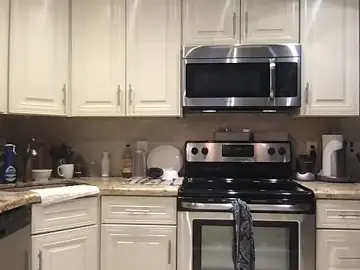 Stripchat Free Live Porn of BigGuyMuscle