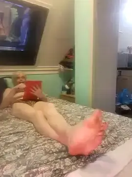 Stripchat Live Sex Cam of Doggyray44