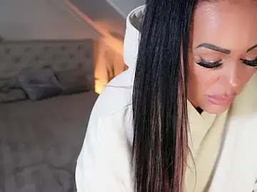 Stripchat Live Sex Cam of hotmilfbitch