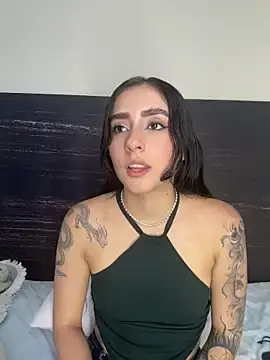 Stripchat Free Live Porn of sharlot24