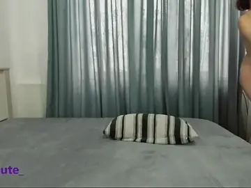 Stripchat Free Porn Cam of Elly_Cute