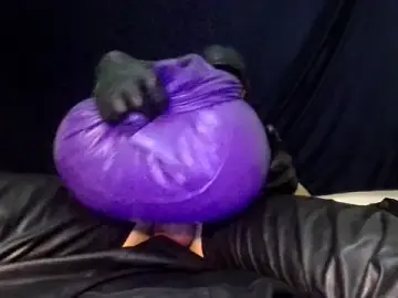 Stripchat Adult Webcams of Marcusl12@xh