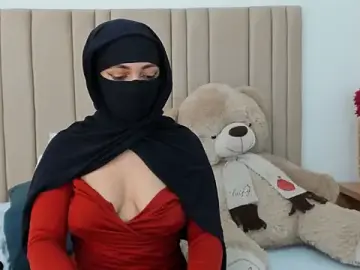 Stripchat Free Porn Cam of izadii