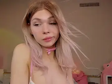 Stripchat Adult Webcams of Blondy_Fina